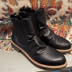 EUC Women's Blowfish Black Ankle Boots Size 11